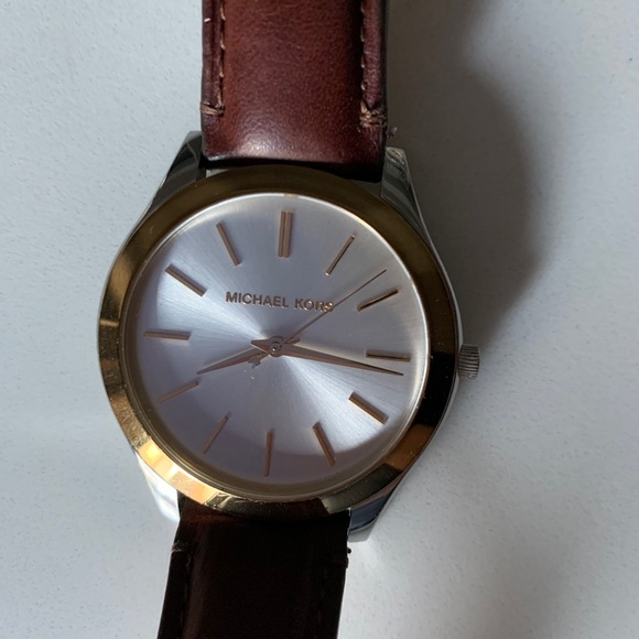 Michael Kors two toned leather band watch - Picture 4 of 4